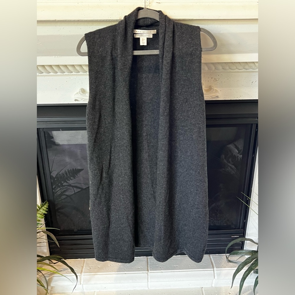 Max Studio 100% 2-Ply Cashmere Dark Gray Sleeveless Cardigan